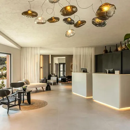 Hotel Domes Novos Santorini, Autograph Collection 5*