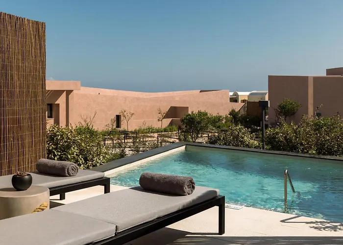 Domes Novos Santorini, Autograph Collection Ia