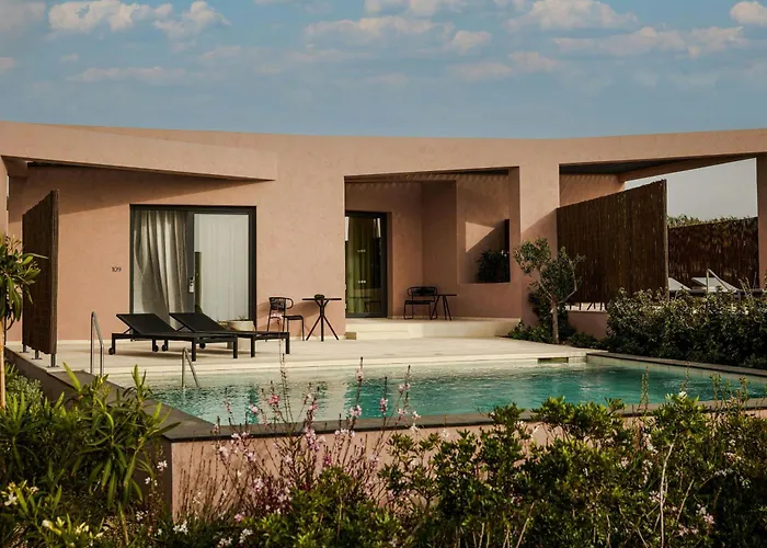 Domes Novos Santorini, Autograph Collection