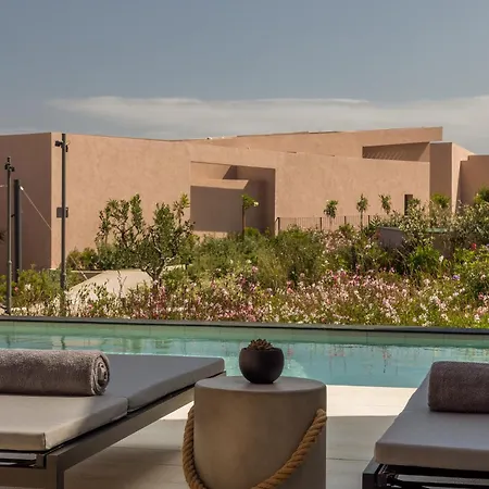 Domes Novos Santorini, Autograph Collection 5* Oia