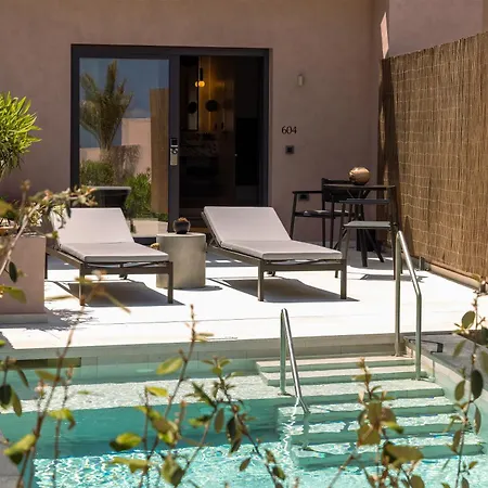فندق Domes Novos Santorini, Autograph Collection 5*