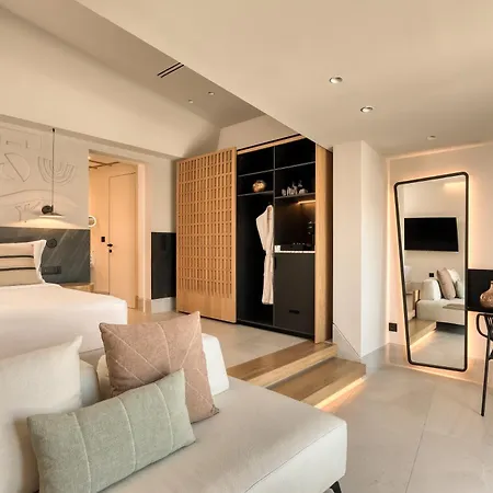 Domes Novos Santorini, Autograph Collection 호텔 이아