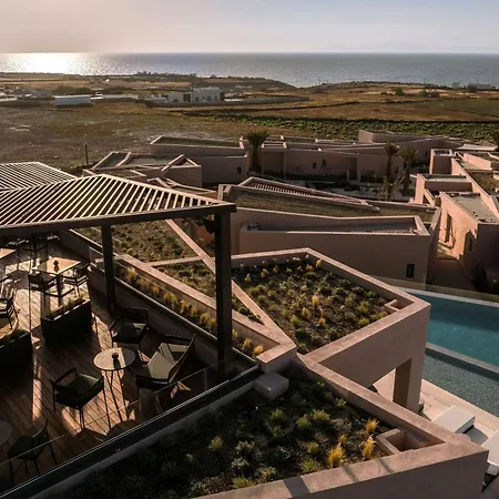 Domes Novos Santorini, Autograph Collection Hotel
