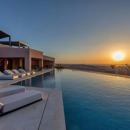 Domes Novos Santorini, Autograph Collection Hotel