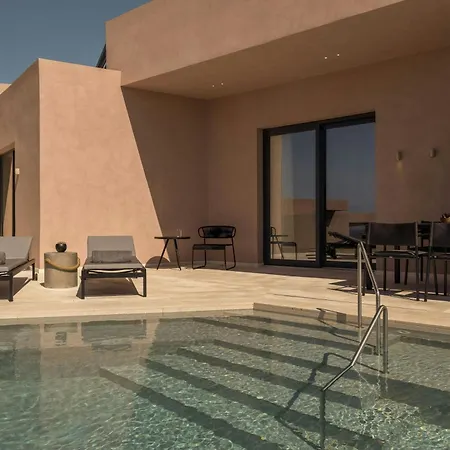 Domes Novos Santorini, Autograph Collection Hotel