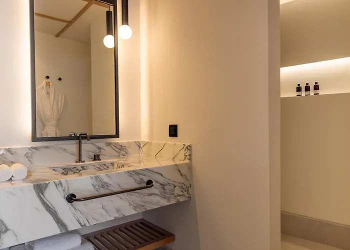 Domes Novos Santorini, Autograph Collection Hotel