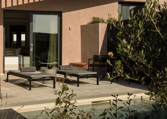 Domes Novos Santorini, Autograph Collection 5*