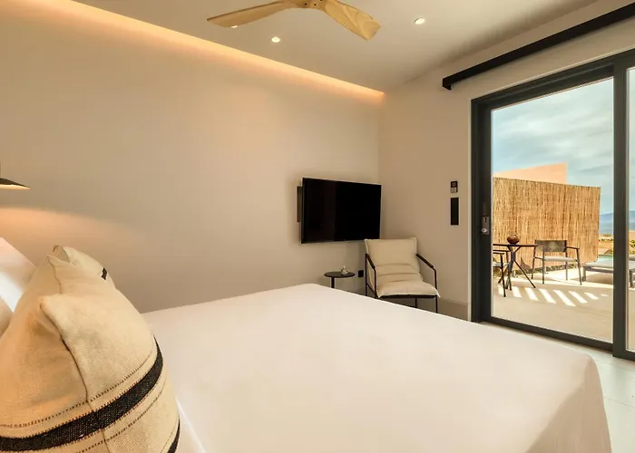 Hotel Domes Novos Santorini, Autograph Collection 5*