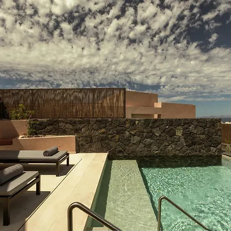 Hotel Domes Novos Santorini, Autograph Collection Oia (Santorini)