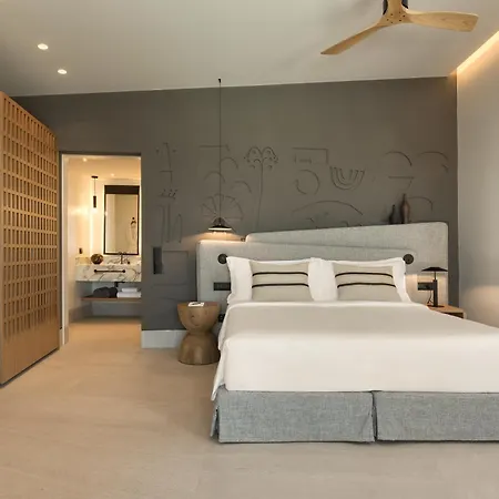 Hotel Domes Novos Santorini, Autograph Collection Oia