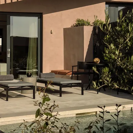 Domes Novos Santorini, Autograph Collection 5*