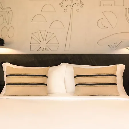 Domes Novos Santorini, Autograph Collection Oia (Santorini)