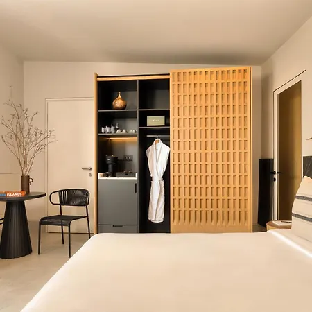 Hotel Domes Novos Santorini, Autograph Collection