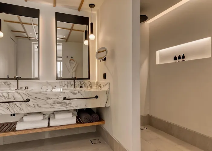 Domes Novos Santorini, Autograph Collection