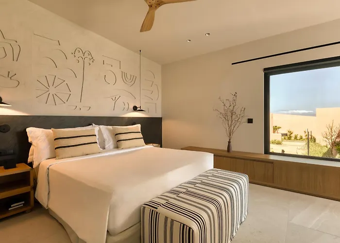 Hotel Domes Novos Santorini, Autograph Collection Oia (Santorini)