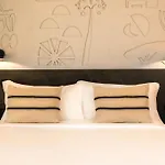 Domes Novos Santorini, Autograph Collection イア