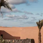 Domes Novos Santorini, Autograph Collection ホテル